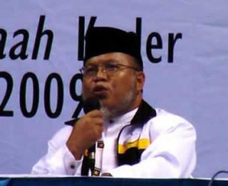 Ketua Dewan Syariah, Partai Keadilan Sejahtera (PKS), Surahman Hidayat (inet)