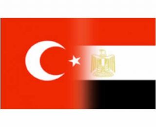 Ilustrasi - Bendera Turki dan Mesir. (inet)