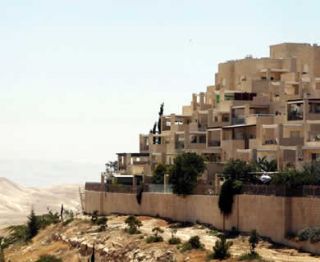 Permukiman ilegal Yahudi di Tepi Barat dekat Yerusalem (Al-Quds), 7 Juni 2012. (REUTERS/Ronen Zvulun/Files)
