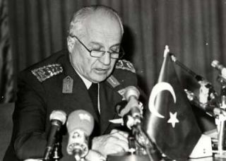 Kenan Evren, mantan penguasa Turki