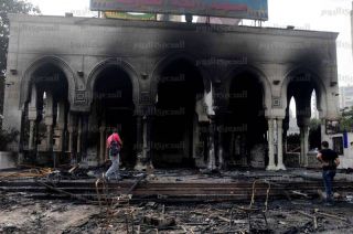 Masjid Rab'ah Adawiyah setelah pembantaian 14 Agustus 2013 (inet)