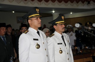 Pelantikan Walikota dan Wakil Walikota Padang Panjang Periode 2013 - 2018