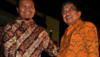 Hidayat Nurwahid dan Jusuf Kalla (Foto:vivanews.com)