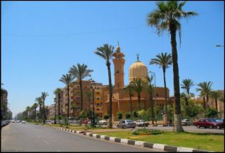 Sebuah masjid di kota Port Said (inet)