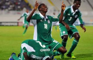 Pemain Timnas Nigeria U-17 saat melakukan selebrasi. (Foto: pusatseo.com)
