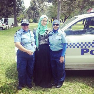 Polisi Wanita (Polwan) Muslimah Australia yang mengenakan hijab (jilbab). (Foto: Mais Zaher)