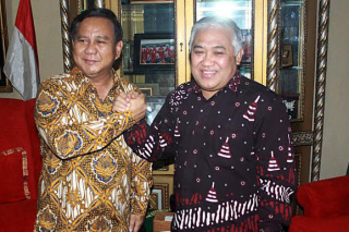 Prabowo dan Din Syamsudin bertemu di PP Muhammadiyah, Rabu (8/1). Foto: Tajuk.co