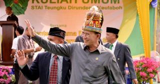 Menteri Agama Suryadharma Ali saat mengunjungi STIA Teungku Dirundeng, Meulaboh, Aceh, Selasa (18/2) - Foto: diliputnews.com