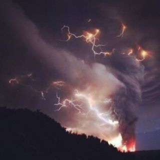 Erupsi Gunung Kelud mulai memakan korban jiwa - Foto: beritau.net 