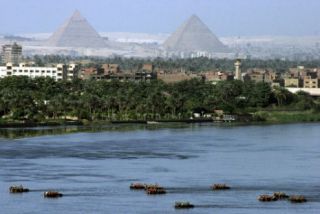 Sungai Nil yang membelah kota Kairo (marocenv.com)
