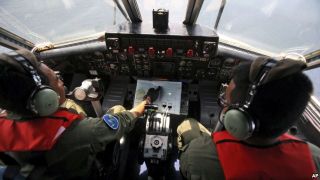 Armada TNI di kerahkan untuk membantu pencarian pesawat Malaysia Airlines MH 370 - Foto: voaindonesia.com