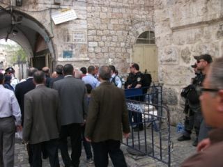 Pemeriksaan ketat oleh Israel di gerbang masuk Mesjid Al-Aqsa (paltimes)