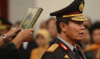 Kapolri Jenderal Polisi Sutarman saat pengambilan sumpah jabatan - Foto: suara-islam.com