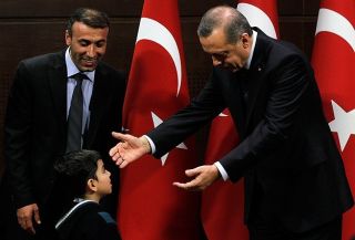 Erdogan menyambut anak-anak dunia (anadolu)