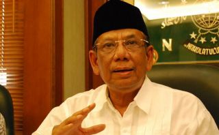 Mantan Ketua Umum Pengurus Besar Nahdlatul Ulama (PBNU) KH Hasyim Muzadi  - (tribunnews.com)