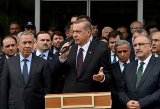 Erdogan mengadakan konferensi pers seusai kunjungan di pertambangan Manisa (Anadolu)