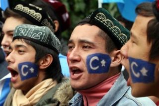 Muslim Uighur (img.4plebs.org)