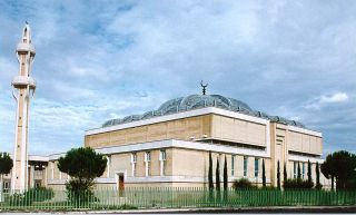 Masjid Agung Roma, Italia.  (beutifulmosques.com)