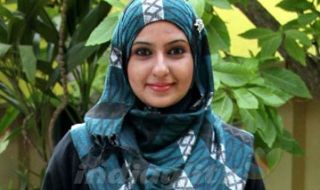 Monica, Aktris India yang memutuskan kembali kepada Islam.  (republika.co.id)