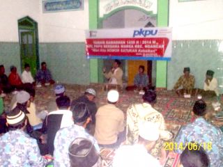 Tarhib Ramadhan PKPU dan Komunitas ODOJ bagi warga sekitar Kelud. RAbu (18/6/14).  (Bram/Sunu/pkpu)