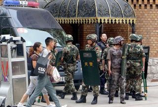 Polisi China di Turkistan Timur (Anadolu)