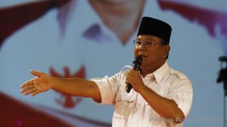 Capres Prabowo Subianto saat tampil pada acara Debat Capres Jilid II, Minggu (15/6/14).   (pikiran-rakyat.com)