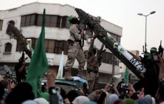 Brigade Al-Qassam dan roket M-75 (alresalah.ps)