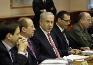 Netanyahu dalam salah satu rapat kabinetnya (arsip - paltimes.net)