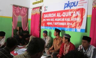 PKPU dan ODOJ mengadakan kegiatan Dauroh Al Quran dan Pembagian paket sembako.  (bram/pkpu)