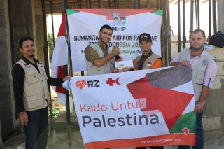 RZ memberikan bantuan untuk pembangunan Rumah Sakit Al Burj Hospital Centre di lokasi Camp Pengungsi Palestina Burj Asy Syimali Tyre, Lebanon.  (bigsmile/rz)