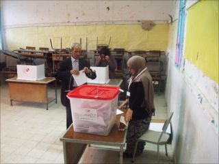 Pemungutan suara Pemilu Legislatif di Tunisia (aljazeera.net)