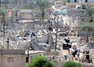 Tentara As-Sisi usir paksa penduduk Sinai (islamtoday.net)