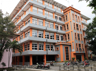 Gedung Fakultas Ilmu Sosial dan Ilmu Politik Universitas Sebelas Maret (FISIP UNS) Surakarta