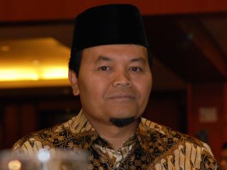 Wakil Ketua DPR Hidayat Nurwahid. (lensaindonesia.com)