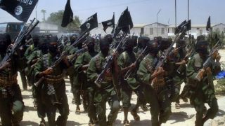 Kelompok militan Al-Shabab yang masih ada kaitan dengan Al-Qaidah (bbc.co.uk)