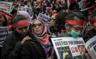 Demonstrasi Menuntut keadilan bagi TKI Erwiana oleh buruh migran di Hongkong. (tribunnews.com)