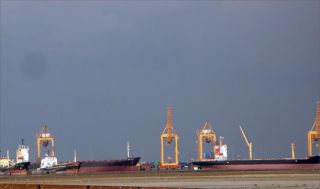 Pelabuhan Hodeidah. (aljazeera)