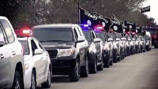 Parade mobil mewah ISIS yang diduga di kota Benghazi (islammemo.cc) 