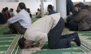Muslim di Kanada (newseastwest.com)