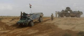 Pasukan Irak memerangi ISIS bersama pasukan Iran. (islammemo)