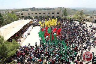 Sayap mahasiswa Hamas menang dalam pemilu di Universitas Birzeit. (maanews.net)