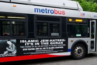 84 Bus berisi iklan anti islam beroperasi di Philadelphia, AS.  (albawaba.com)