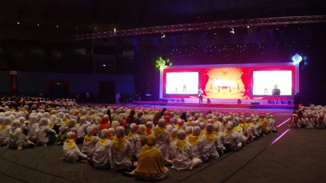 Telkom Group dan PKPU mengadakan buka puasa bersama dengan 5000 anak yatim, Jumat (3/07/2015), di Jakarta Convention Center. (sasa/kis/pkpu)