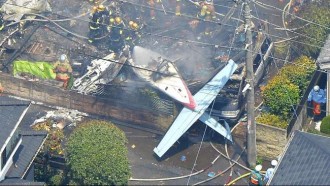 Pesawat kecil jenis PA-46 yang jatuh di Tokyo (Reuters)