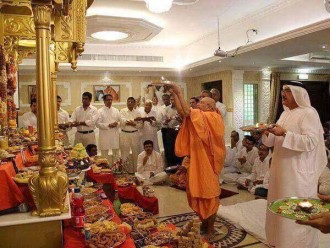 Ritual agama Hindu yang diselenggarakan di Emirat Arab. (islammemo.cc)