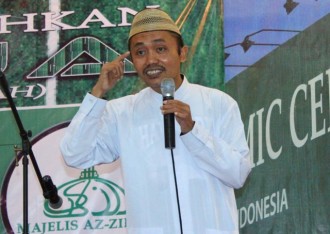 Dewan Pakar Aswaja PWNU Jawa Timur, KH Muhammad Idrus Ramli. (nahimunkar.com)