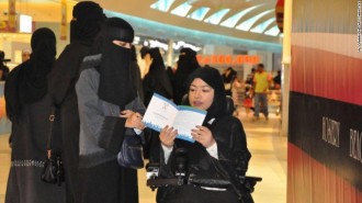 Calon pemilih wanita dalam pemilu Saudi. (cnn)