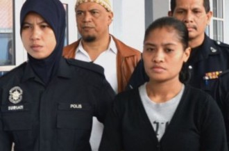 Wilfrida Soik divonis bebas oleh pengadilan Malaysia atas kasus pembunuhan majikannya. (okezone.com)