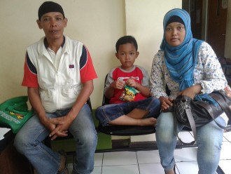 Abiyan Nanda Sofwan (6) bocah penderita Diabetes Mollitus (DM) tipe B yang harus disuntik insulin setiap hari. (LKC DD)