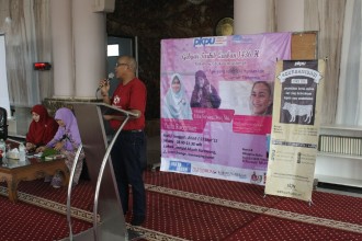 PKPU Karawang menggelar acara Gebyar Qurban melalui acara seminar muslimah, Ahad (13/9/15).  (Ridwan/Putri/PKPU)